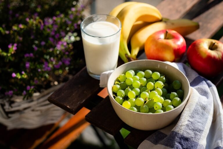 Intermittent Fasting for Beginners: Benefits, Risks, and Common Mistakes