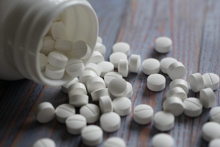 Best Time to Take Supplements: A Practical Timing Guide